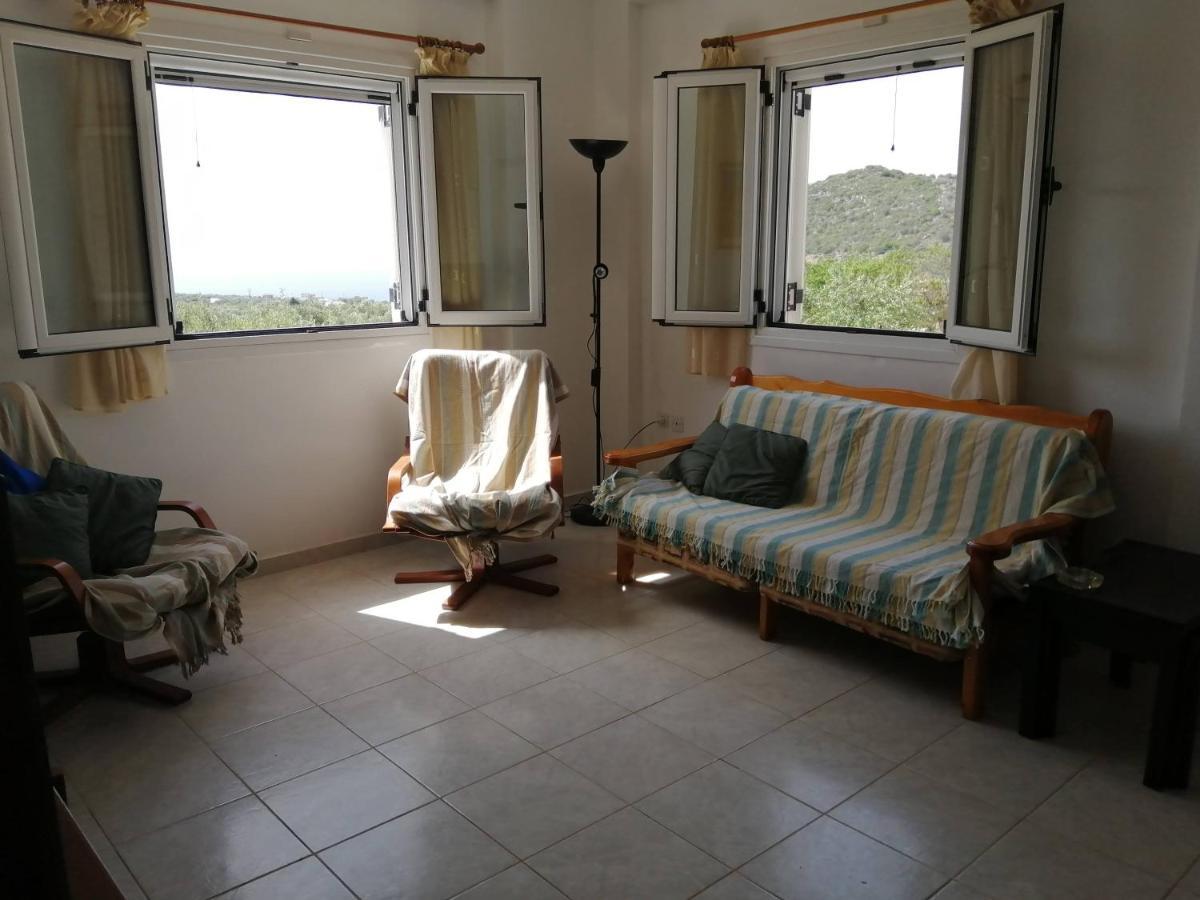 Appartement In Olive Groove House Peloponnesos Western Mani Kalianeika Zewnętrze zdjęcie