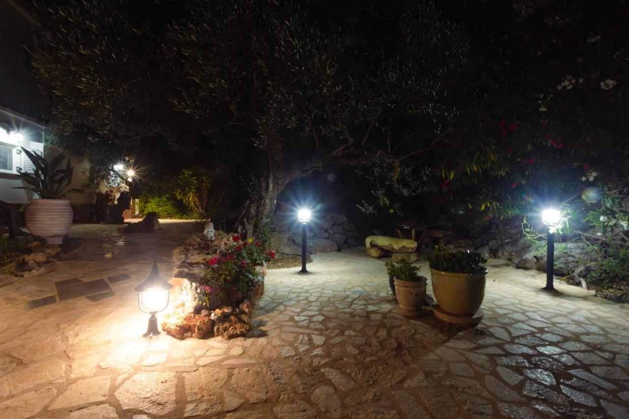 Appartement In Olive Groove House Peloponnesos Western Mani Kalianeika Zewnętrze zdjęcie